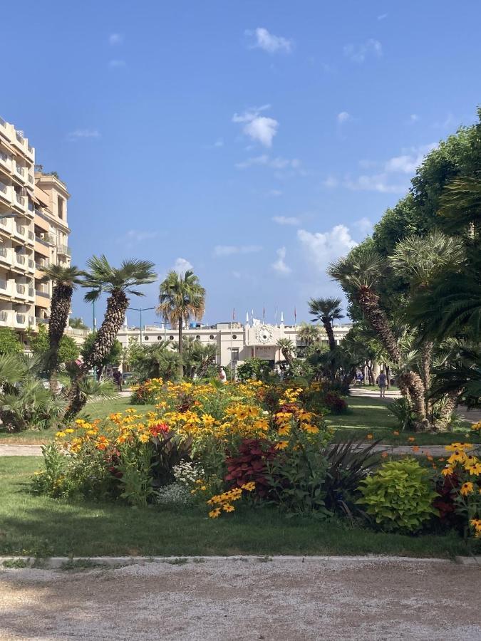 Queen Riviera : Climatisation, Parking, Terrasse Mentona Zewnętrze zdjęcie