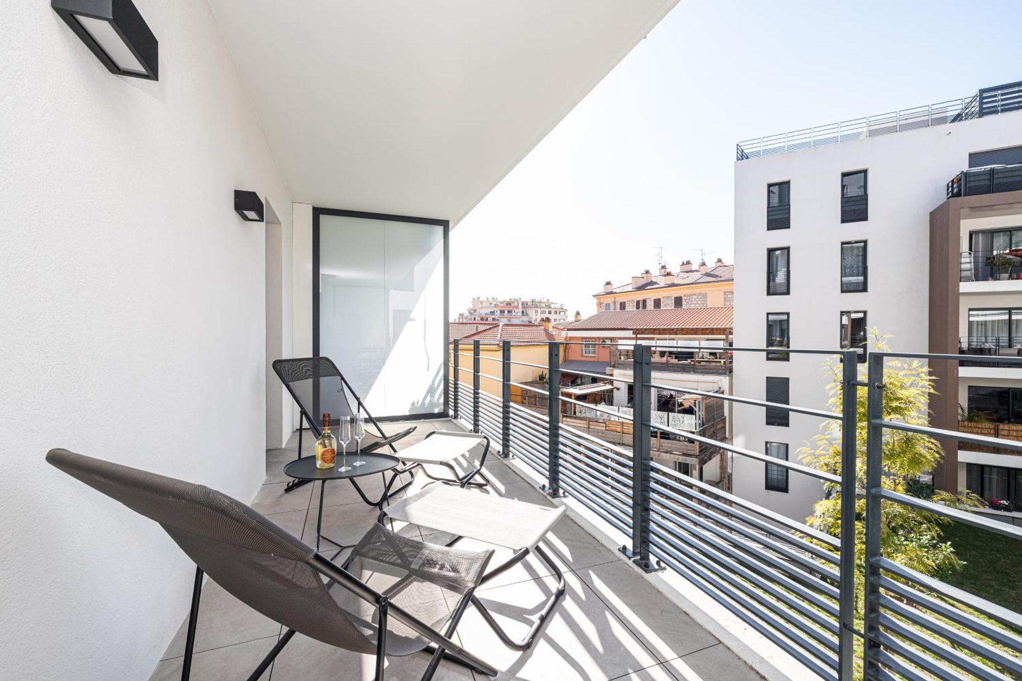 Queen Riviera : Climatisation, Parking, Terrasse Mentona Zewnętrze zdjęcie